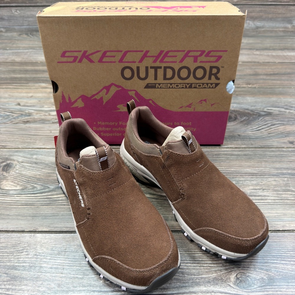 Skechers Mens 8 Outdoor Trail Shoes Brown Suede Water Repellent Wide Fit NEW